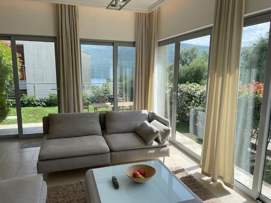 Acacia Hill Apartments Herceg Novi Exterior foto